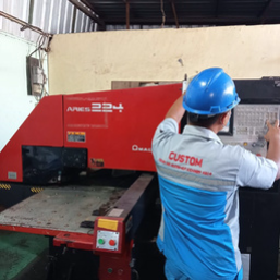 Mesin Punching Amada